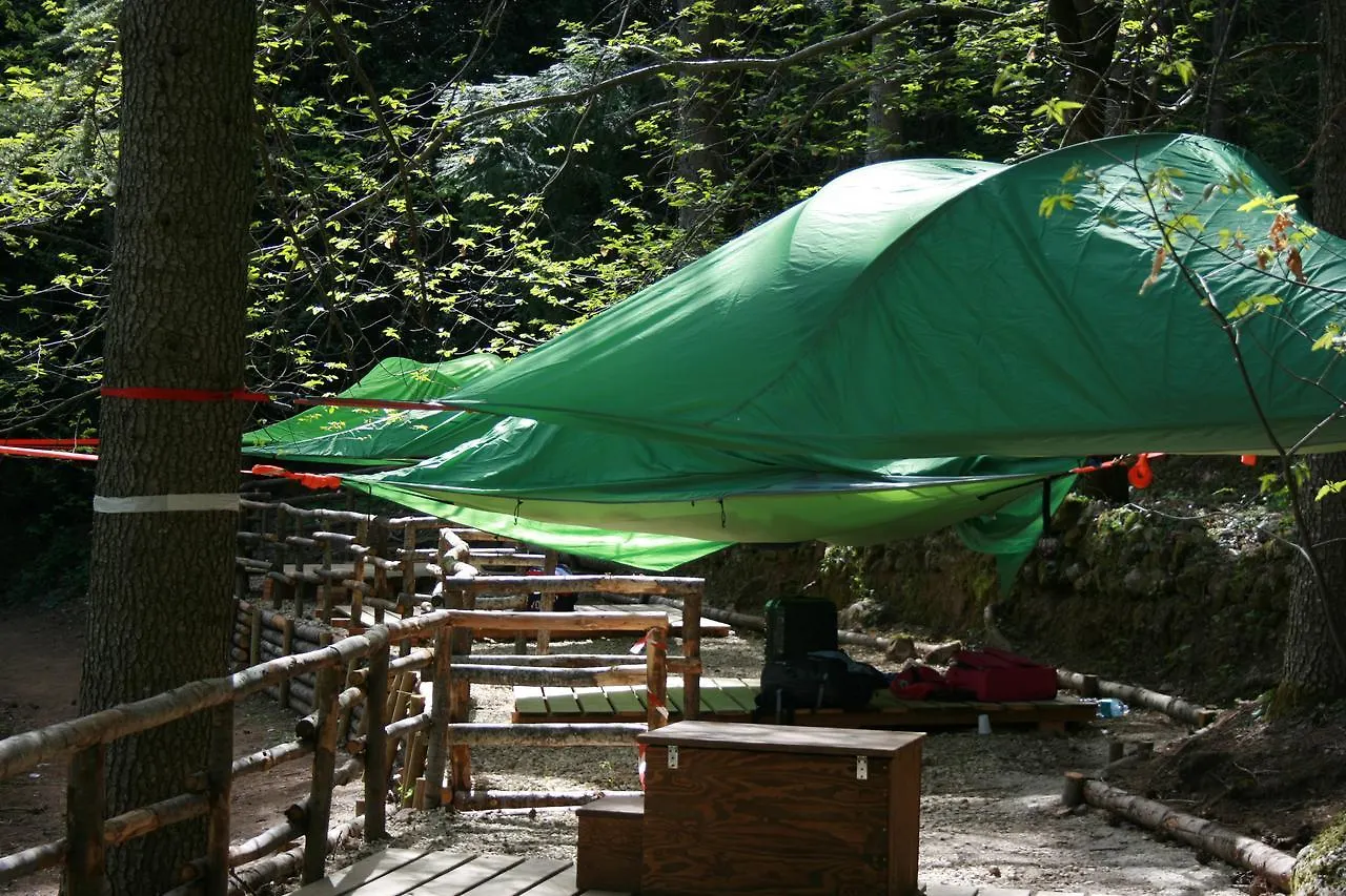 מלון פטראליה סופראנה Tree Camping Madonie איטליה